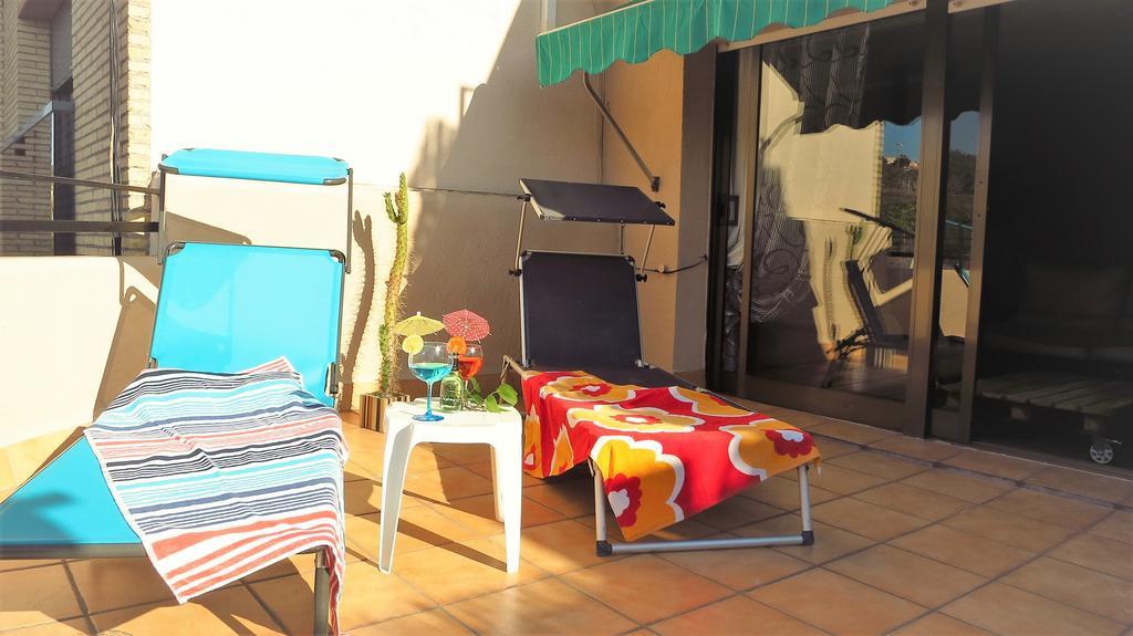 Claire Seaview & Beach-Apartment モンガット エクステリア 写真