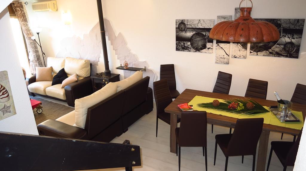 Claire Seaview & Beach-Apartment モンガット エクステリア 写真