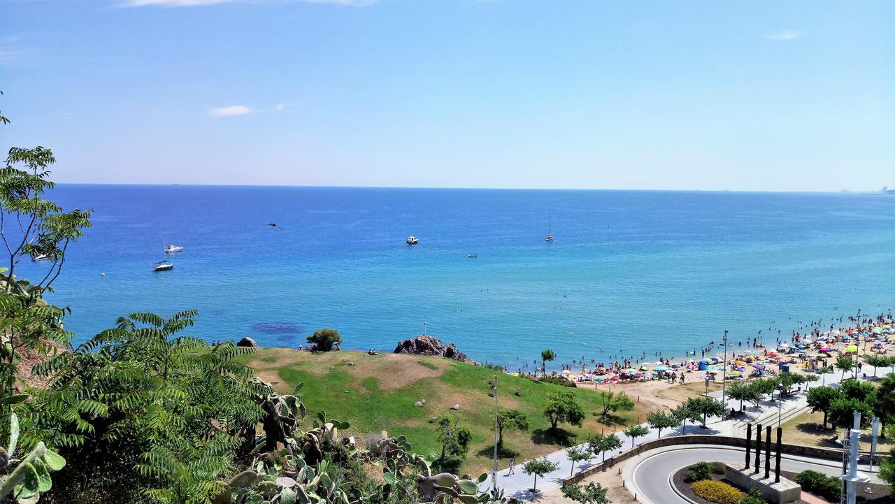 Claire Seaview & Beach-Apartment モンガット エクステリア 写真